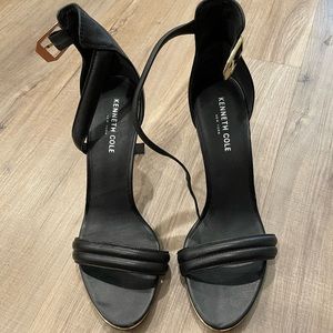 Black Strappy heeled sandals